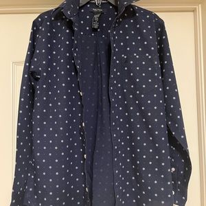 Cleaned and well taken cared shirt